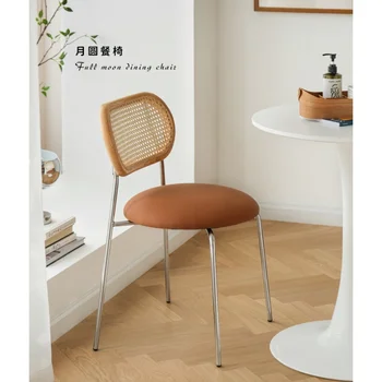 Blagovaona stolice od ratana u skandinavskom stilu Wabi-sabi od punog drveta, srednjovjekovna genetika naslon, meka torba za odmor, jednostavno luksuzno stolica