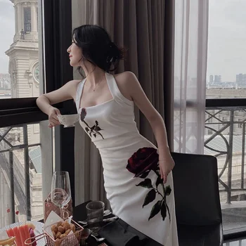 Francuska kvalitetna haljina od ružičastog satena s висячим rukav-mjehura vrat i duge suknje u retro stilu s malo dizajna