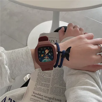 Modni trg kvarcni ručni sat sa uzorkom astronauta, svakodnevne ručni sat s gumenim remenom, modni vodootporan ručni sat za žene