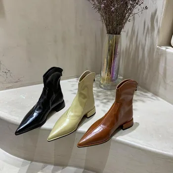 Nova branded ženske cipele na nisku petu cipele, čizme Chelsea s masivnim oštrim vrhom, do 2022 godine, ženske cipele-gladijatori u gotičkom stilu, casual cipele