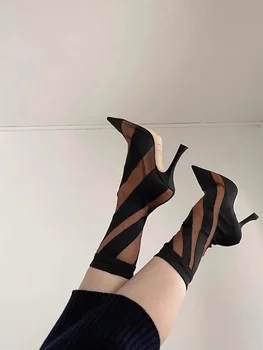 Nove cool cipele s šiljiti urezima iz mreže, seksi elastične čarape na visoku petu kontrastno transparentna boja u prugama, ženske cipele