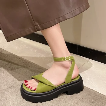 Nove ljetne ženske sandale na platformu, mondeno cipele s otvorenim vrhom cipele na ravne cipele s debelim potplatima, ženske elegantne modeliranje sandale sa remenom i kopčom