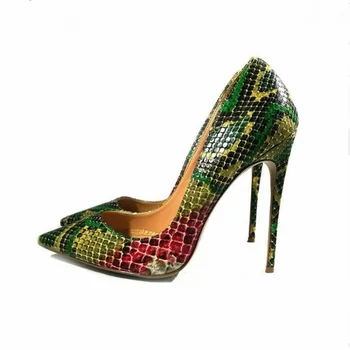 Ukusan zeleni/žuti modeliranje ženske cipele-brod od zmijske s oštrim vrhom na ukosnica, bez kopče, na sitne proljetne cipele, ženske cipele-brod poznate osobe